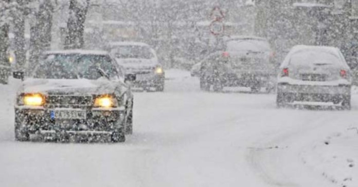 МРАЗОВИТА ПРОГНОЗА! Идват сняг и урагани в България живакът пада до –15°!