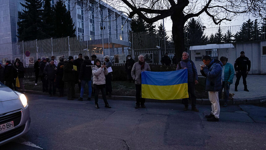 Руското посолство с гневна реакция заради алеята „Героите на Украйна“